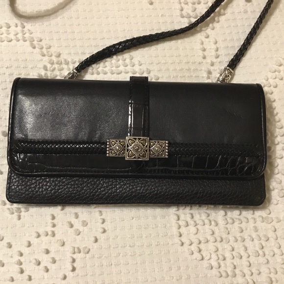 Brighton wallet with detachable strap. - Picture 3 of 8